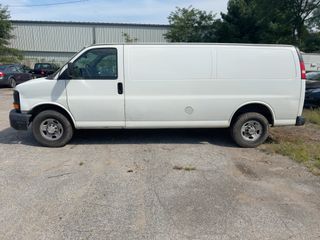 2015 Chevrolet Express 3500 Work Van - Exterior Side Driver Image